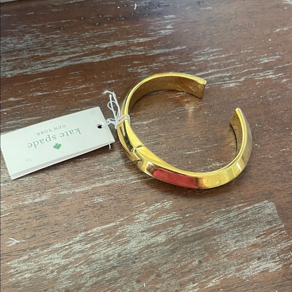 Kate Spade Raise the Bar Gold colored Hinged Bracelet NWT - Picture 1 of 16